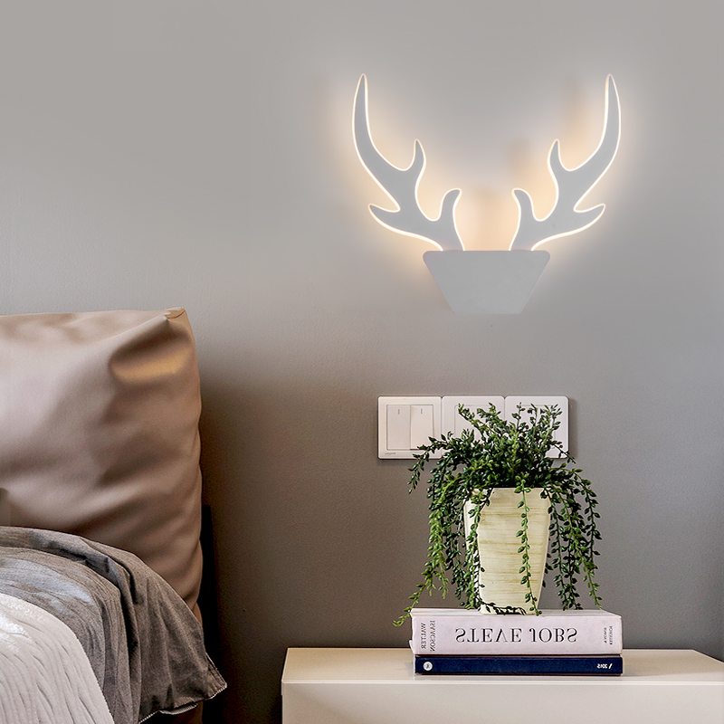 Zhongshan Art Deer Design LED Wall Light with Smart Control for Bedroom